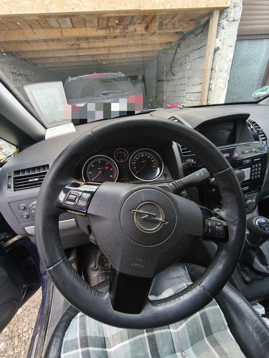 Opel Zafira B 2010 Disel