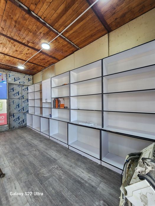 Продаётся остановка вдоль дороги срочно