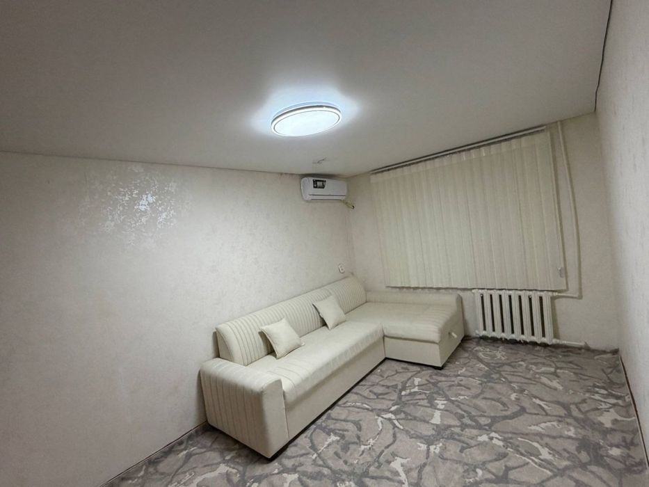 Чиланзар 8 кв  1 ком  орентир Парус