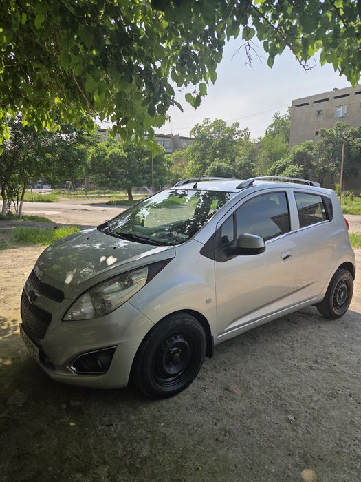 Спарк сотилади  3 позиция