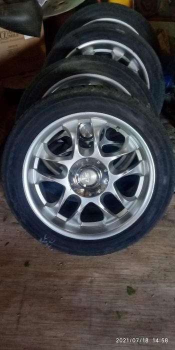 Продам Диски на авто срочно