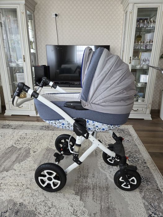 Продам коляску Adamex Barletta 3 в 1