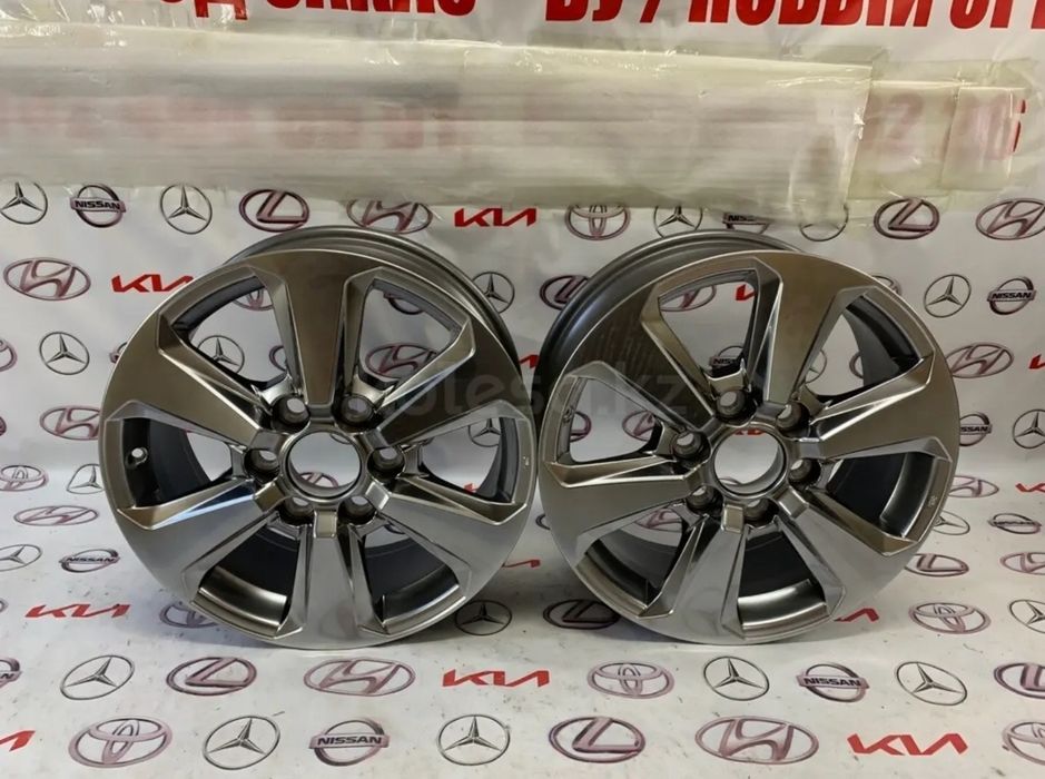 Диск новый оригинал литые R18