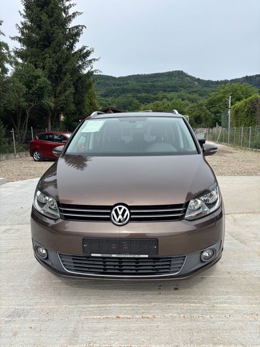 VOLKSWAGEN Touran
