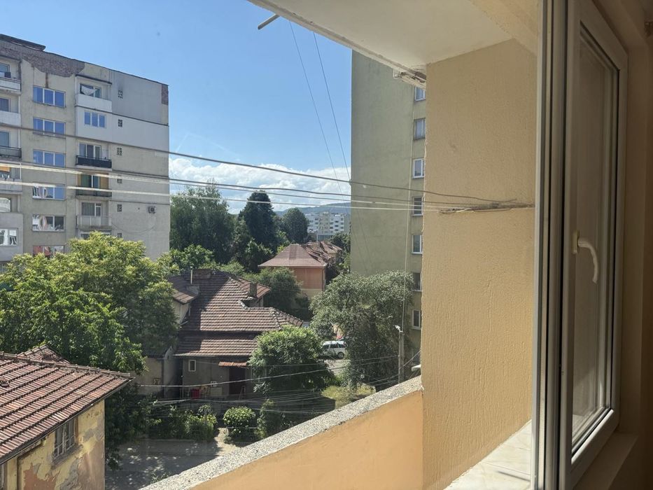 2-стаен ап под наем в Перник-Център - снимка 8