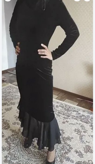 Платье  вечернее велюровое,  твидовое