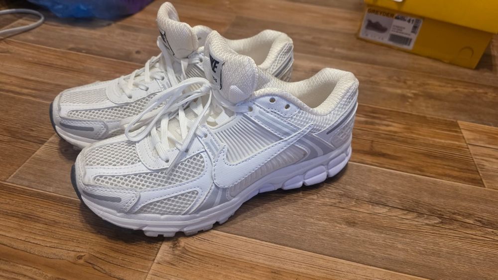 Nike Zoom Vomero 5
