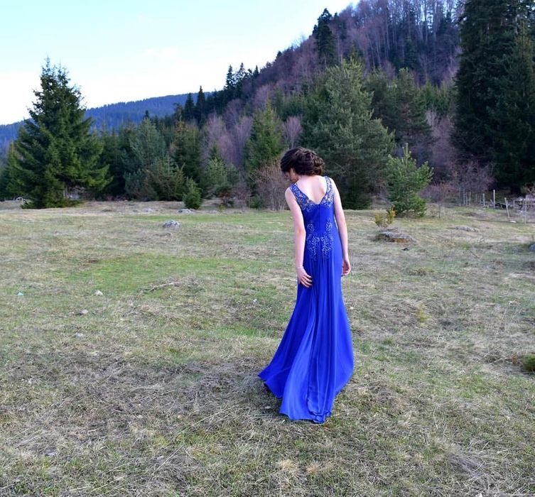 Бална рокля. В отлично състояние.