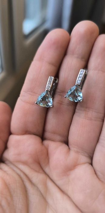 Нови сребърни обеци с цветни кристали и английско закопчаване