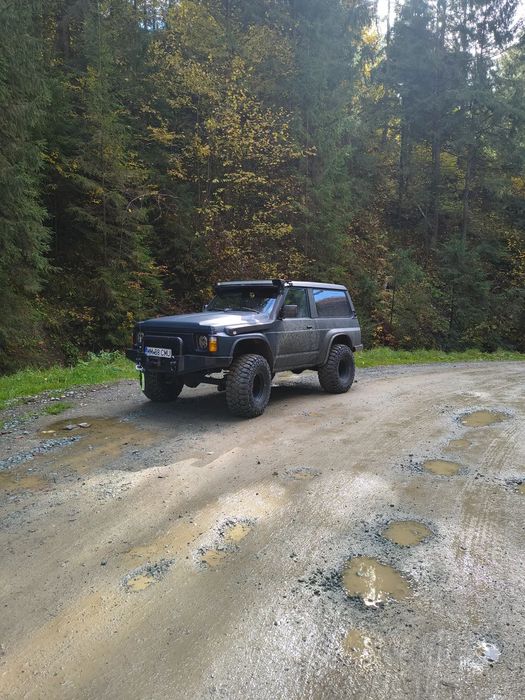 Nissan Patrol Vand Nissan patrol Y60 (sau schimb cu DUSTER 4x4 diesel)