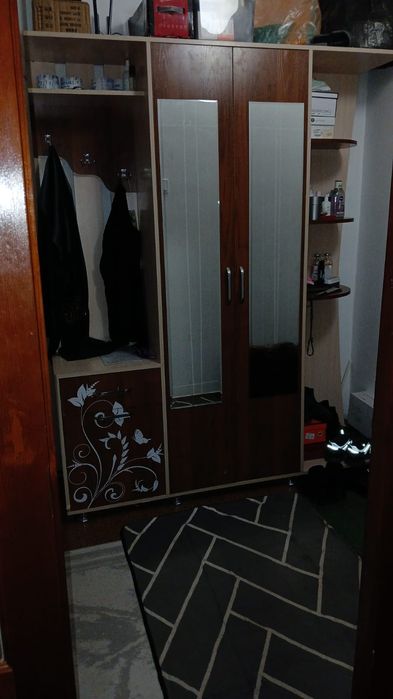 Душ кабина и шкаф