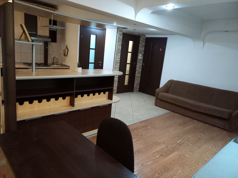 Inchiriere garsoniera 43mp