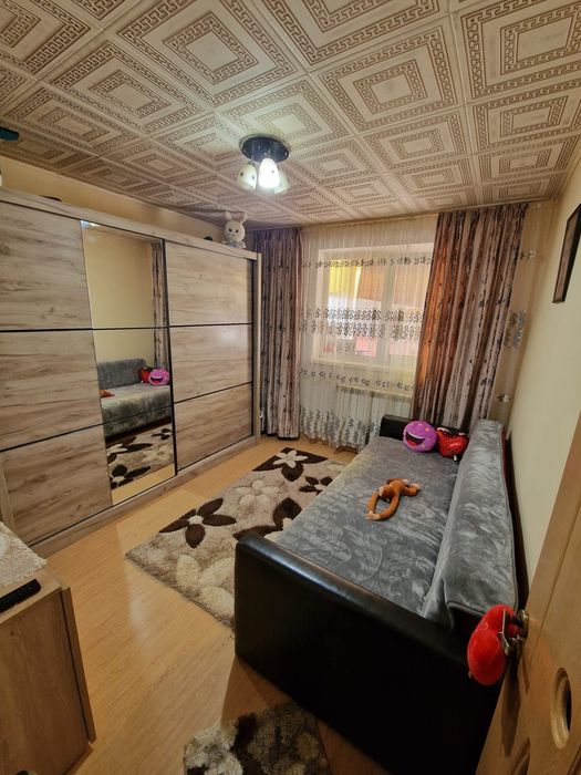Apartament 3 camere l  Zona Liceul Teoretic “Mircea Eliade”