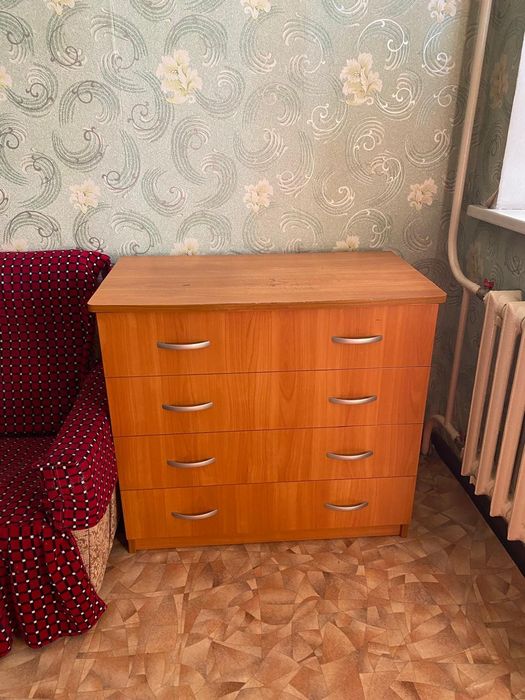 Продам комод ,цвет яблоня