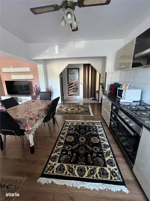 Chirie apartament 3 camere, tip AN, zona Nufarul