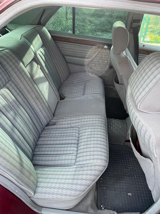 Мерседес продается