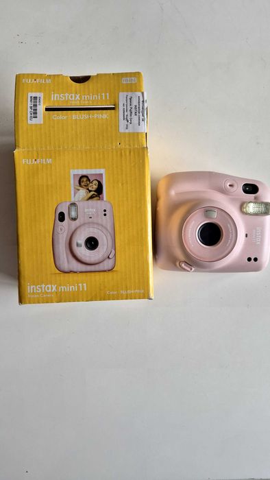 Нов Fujifilm Instax 11