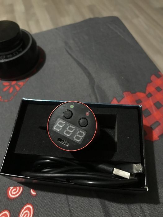 Та машинка и блок питания