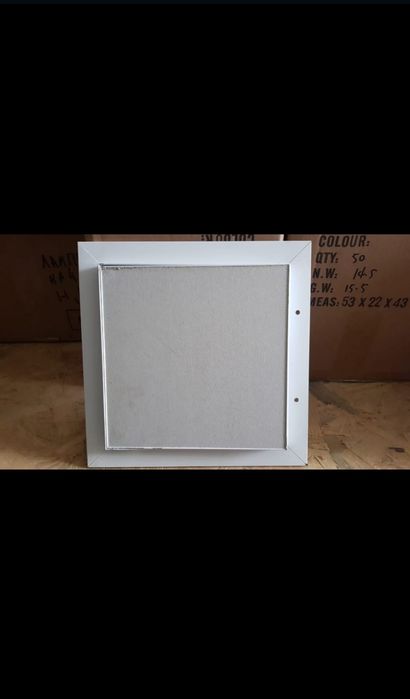 Продаются лючки 20 на 20