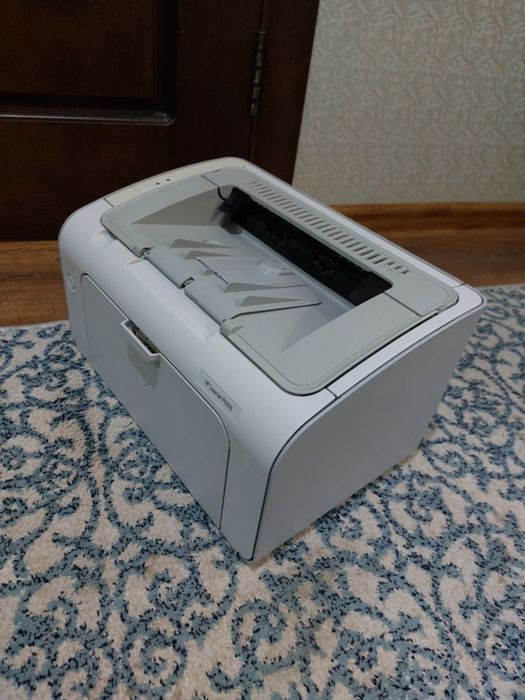 HP LaserJet P1005
принтер