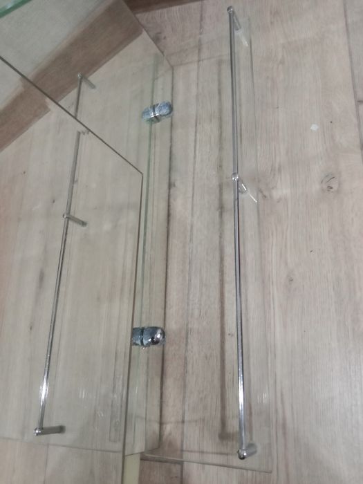 Зеркало для ванной с полками