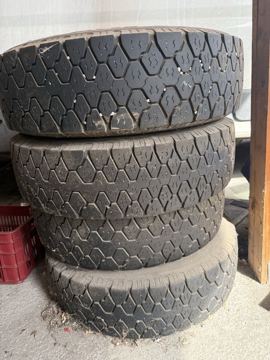 Good Year 215/75R16C карани 1 сезон
