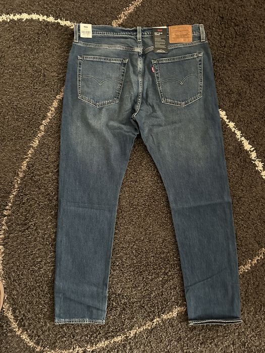 Vând Blugi Levis Barbati