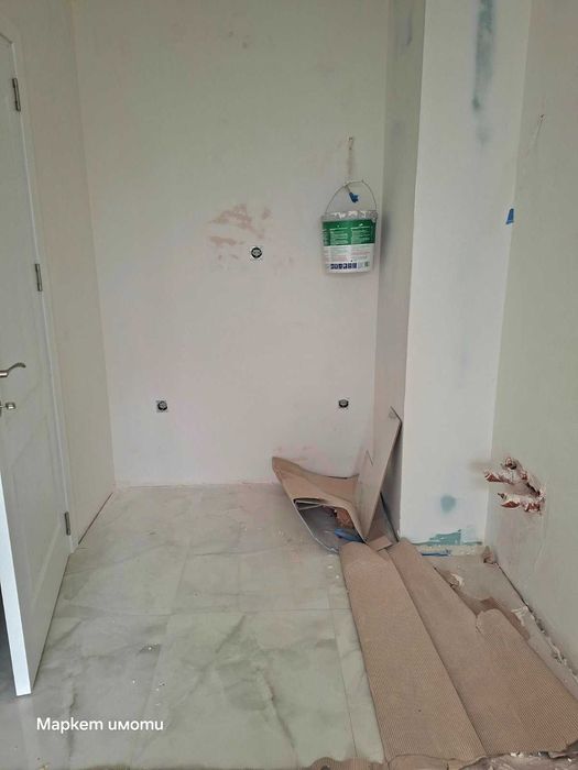 Две стаи с бокс, Била 1