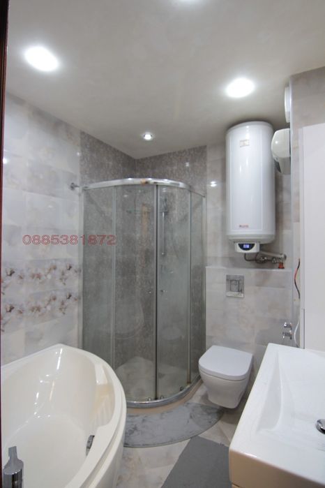 Продава се Тристаен апартамент в Варна, Възраждане 4 - 115 кв.м за 1007 €/кв.м - Снимка #2