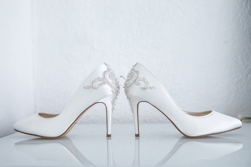 Булчински обувки на ток/ Бели официални обувки на ток