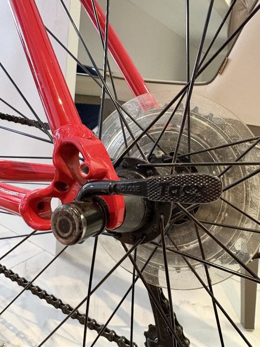 Велостанок Tacx.