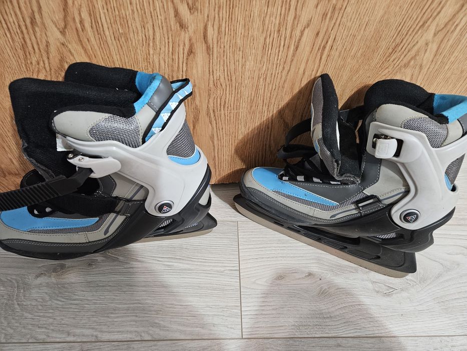 Vând patine bărbătești măsură 43