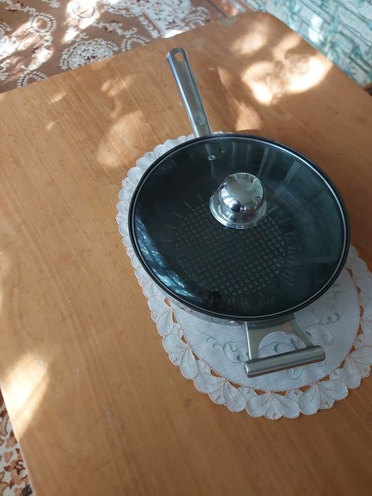 Продаётся  сотейник