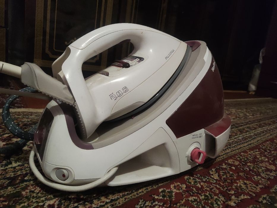 Parogenerator Tefal.  Сотилади.