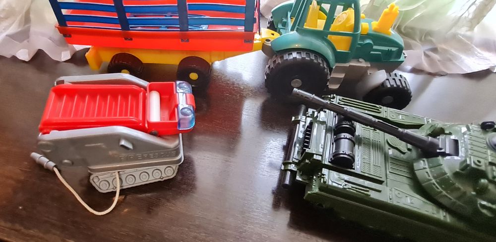 Продам детские игрушки