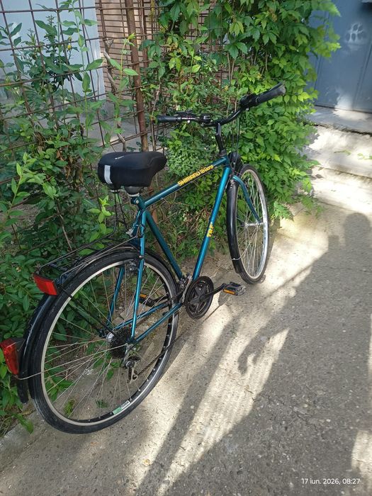 Vând bicicleta băieți  28 inch