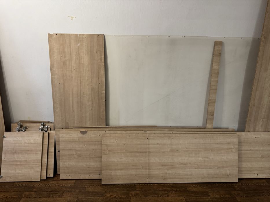 Продаю мебель на дрова.