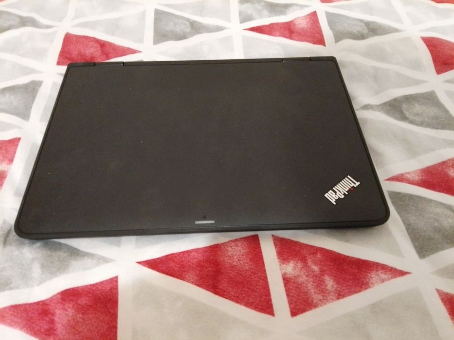 Лаптоп в отлично състояние със гаранция