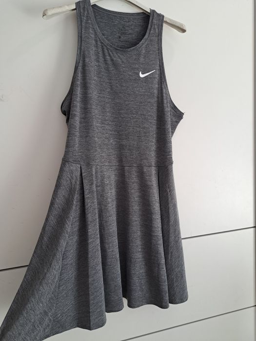 Nike спортна рокля р-р М
