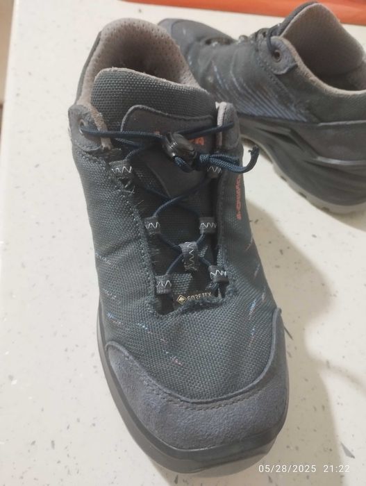 Детски туристически обувки lowa