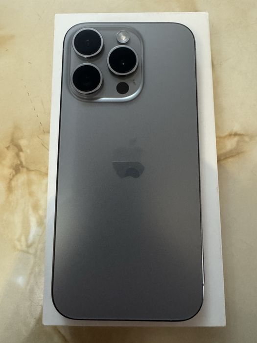 iPhone 15 pro 512 GB