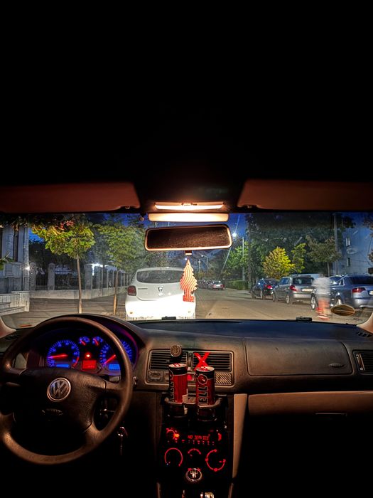 Golf 4, 1.6 16V Benzină