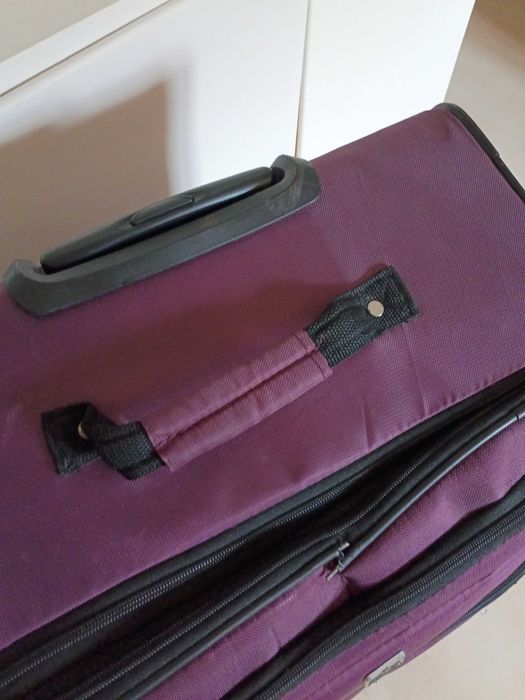 Голям Куфар, Лилав Добро Качество Large purple Suitcase Luggage Expandable Violet soft мек