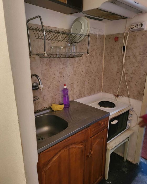 Дава се под наем Едностаен апартамент в Бургас, Зорница - 35 кв.м за 102 € - Снимка #1