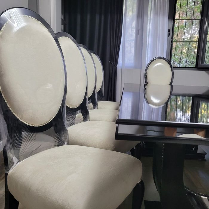 Цехтан ажойиб жозибакор стол ва стуллар