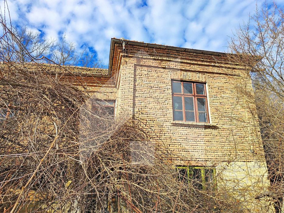 Продава се Къща в Нови пазар - 110 кв.м за 93 €/кв.м - Снимка #3