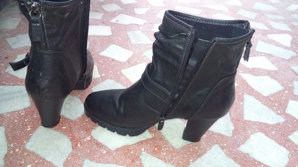 Елегантни дамски боти от естествена кожа