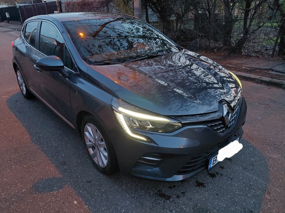 Renault Clio E-TECH hybrid, an 2021,Full Option.