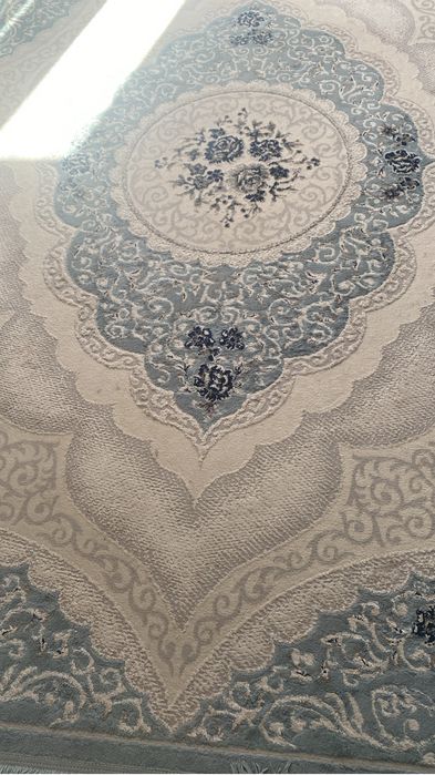 Продам ковёр 2/3 рр