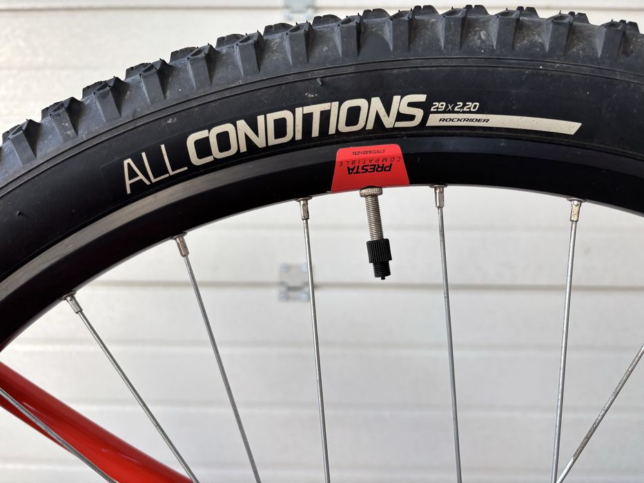 Bicicleta Rockrider explore 500 NOUA